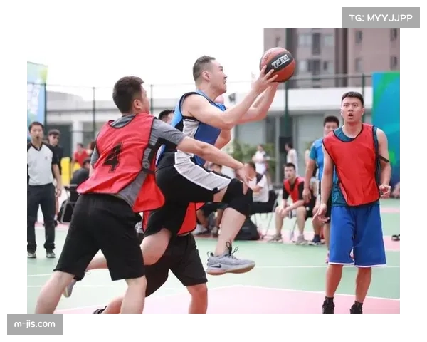 篮球论坛话题丰富，球迷视角独特贴近生活